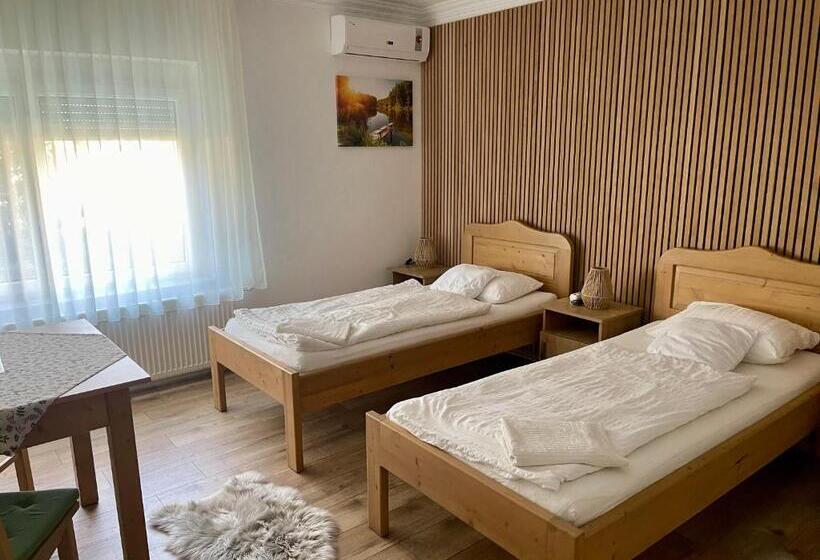 Majatalo Airport Jazmin Guesthouse