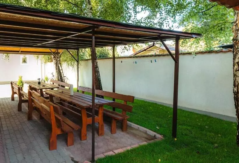 ペンション Airport Jazmin Guesthouse