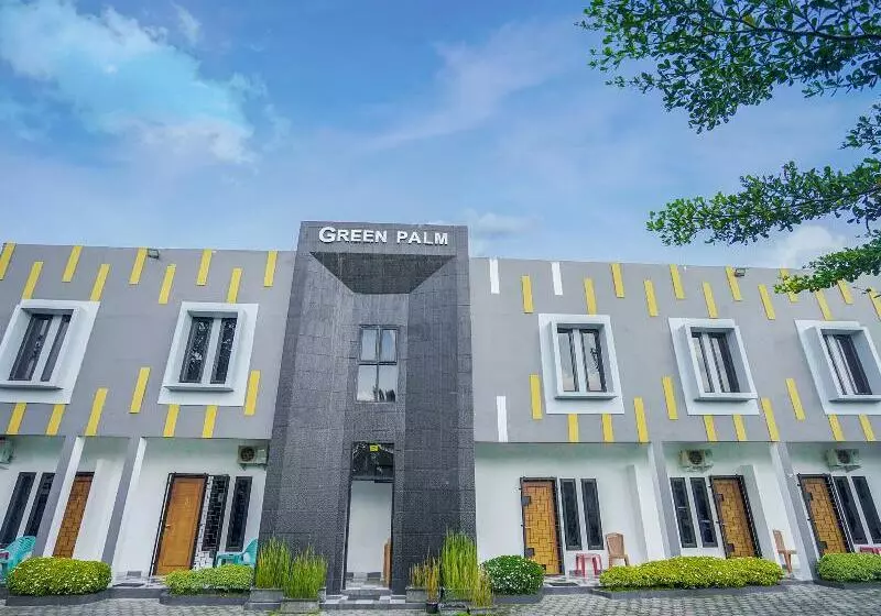 ホテル Oyo 1266 Green Palm Syariah