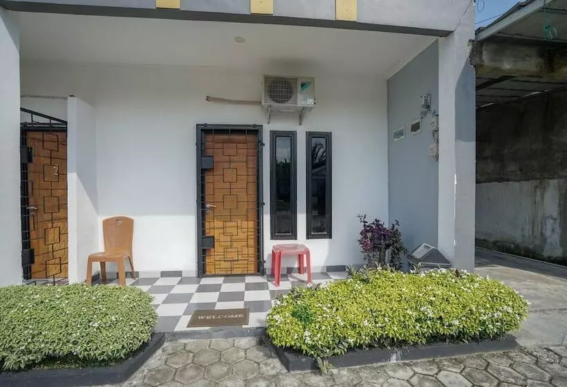 ホテル Oyo 1266 Green Palm Syariah