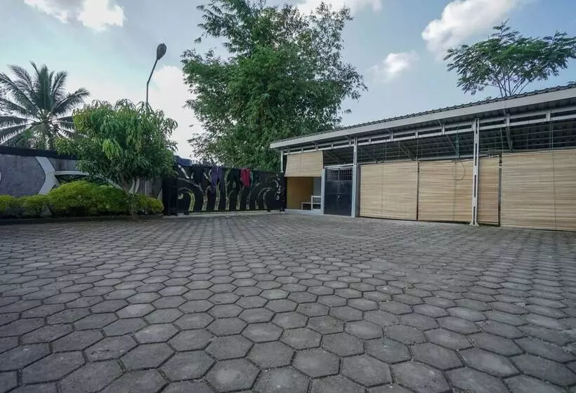 ホテル Oyo 1266 Green Palm Syariah