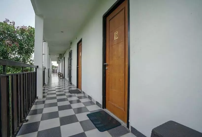 ホテル Oyo 1266 Green Palm Syariah