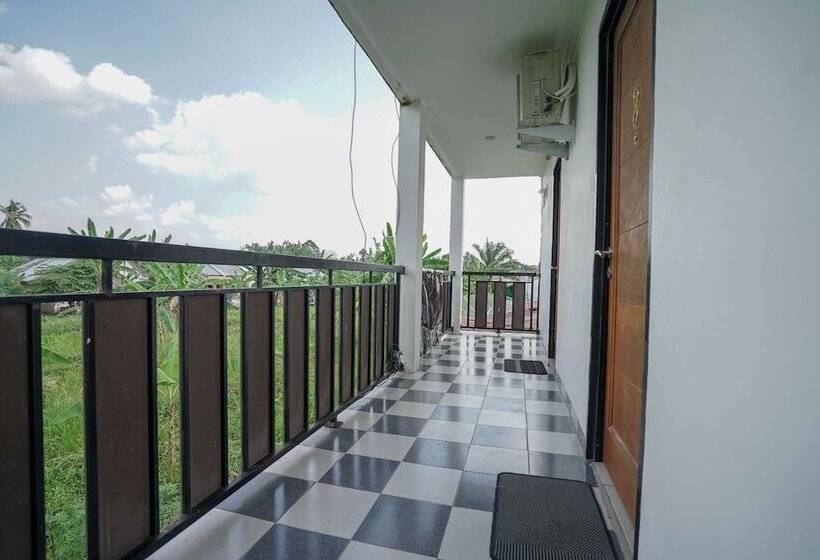 Отель Oyo 1266 Green Palm Syariah