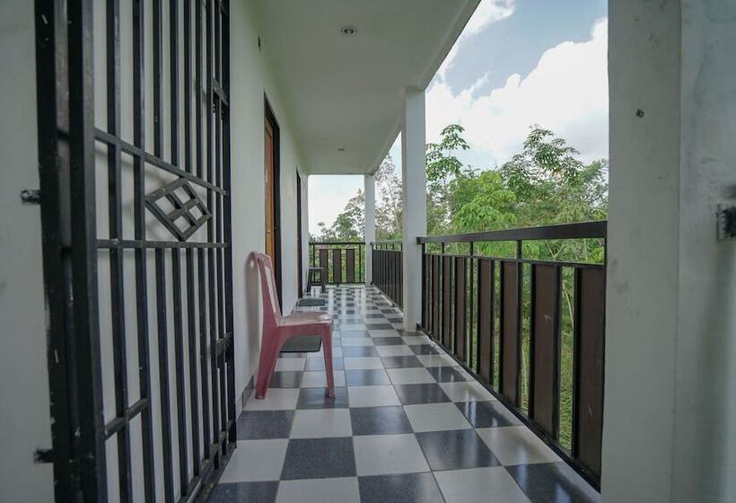 Отель Oyo 1266 Green Palm Syariah