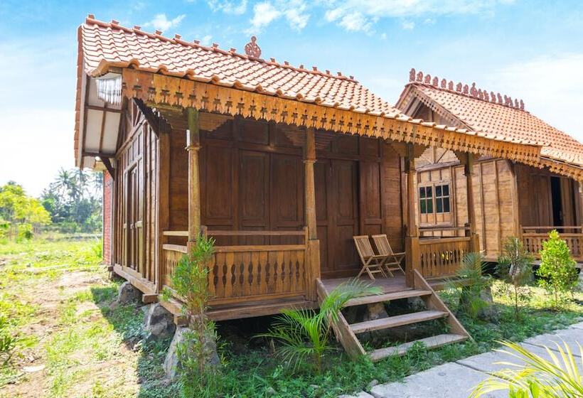 فندق Oyo 1304 Roemah Gladak Kebon Sidoluhur