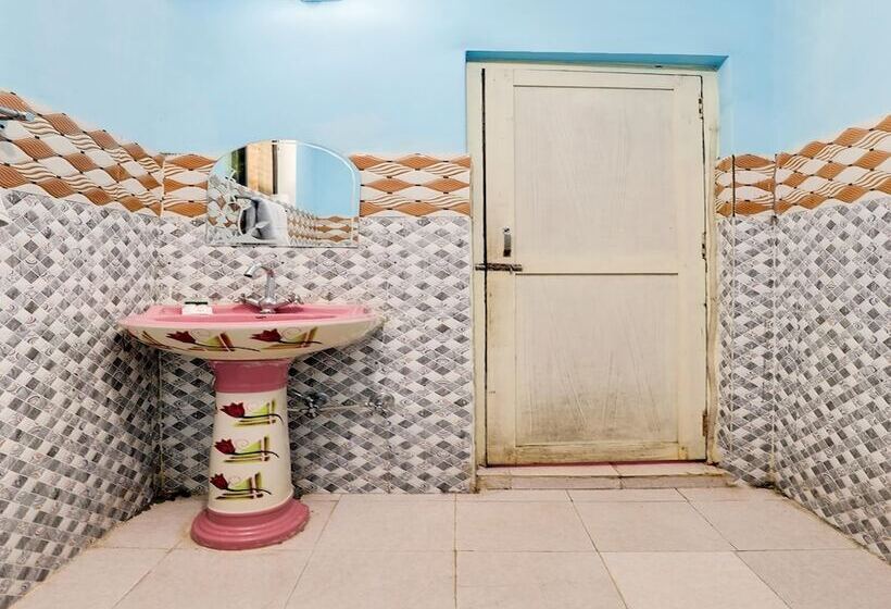 هتل Spot On 540 Rato Gurans Resort