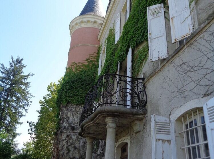 膳宿费 Chateau De Saintgenix