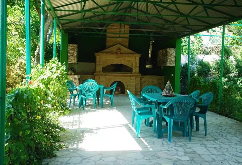 Majatalo Eco Resort Lorret