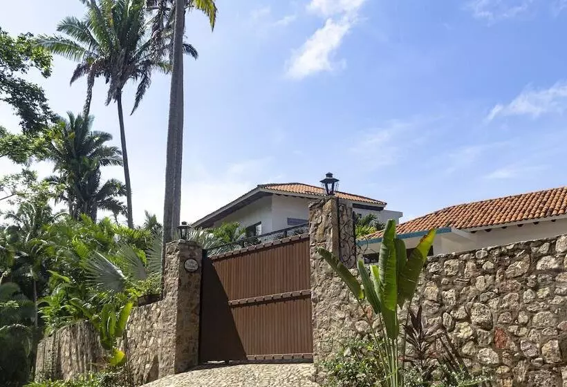 Majatalo Special Place Where You Combine The Peace Of The Jungle With The Ocean View