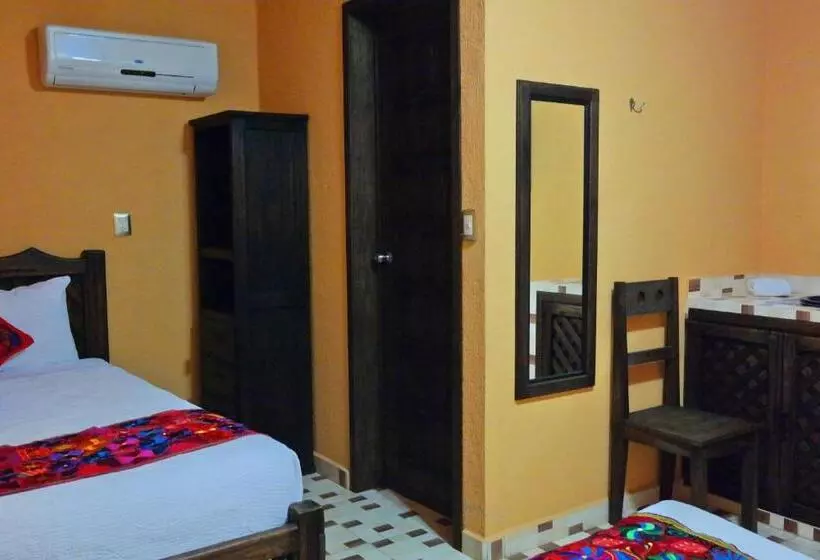 Camino Mexicano Hotel & Resort