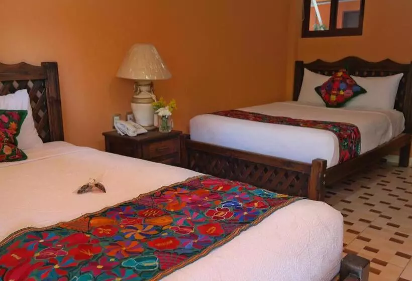 Camino Mexicano Hotel & Resort
