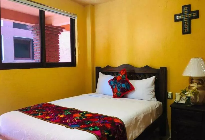 Camino Mexicano Hotel & Resort