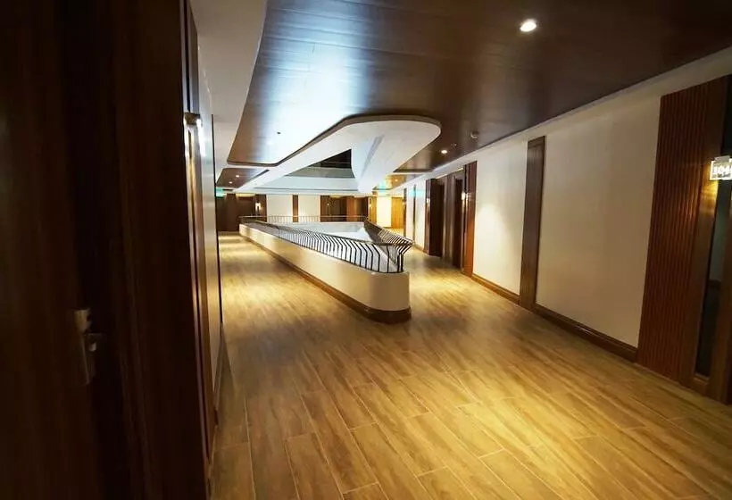 Central Park Reef Resort