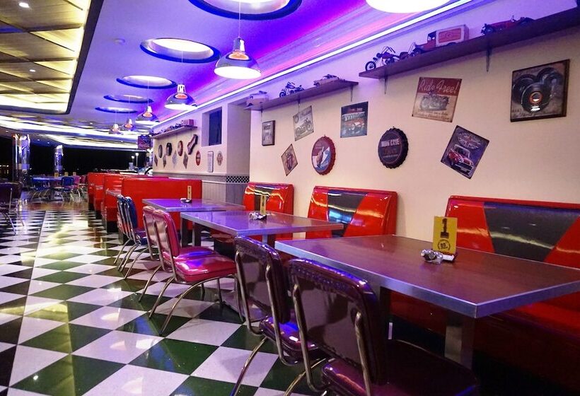 Central Park Reef Resort