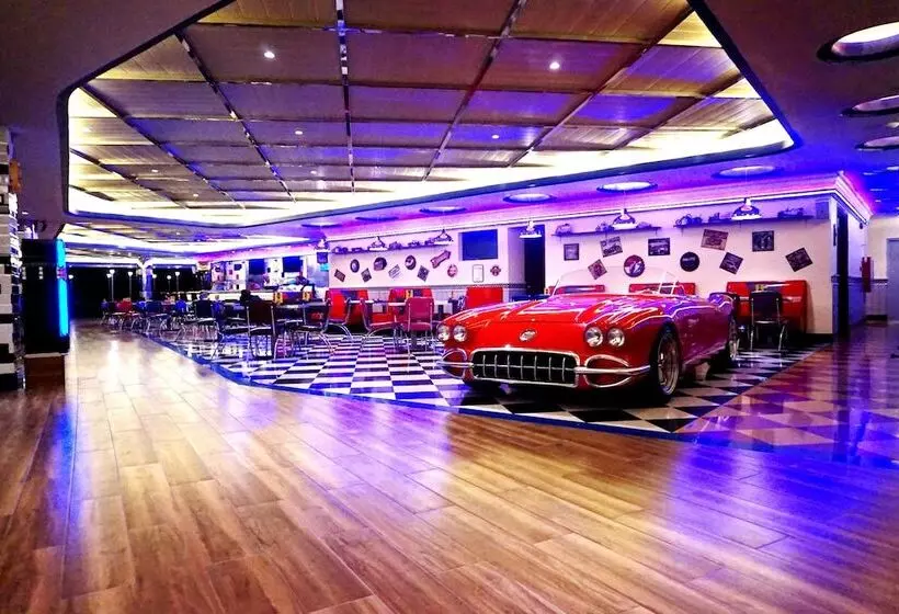 Central Park Reef Resort