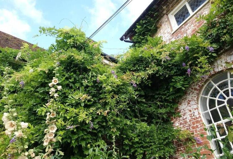 Fsc Flatford Mill Hostel