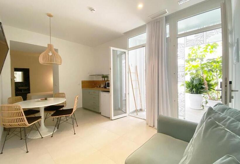 پانسیون Alzocaire Hostal Boutique