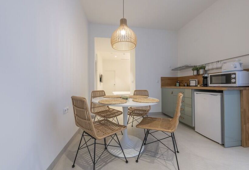 پانسیون Alzocaire Hostal Boutique