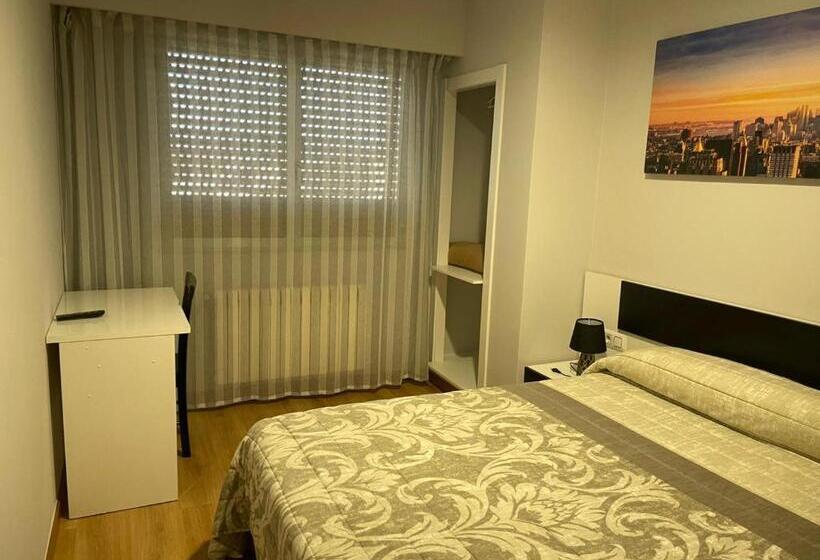 פנסיון Hostal Cid