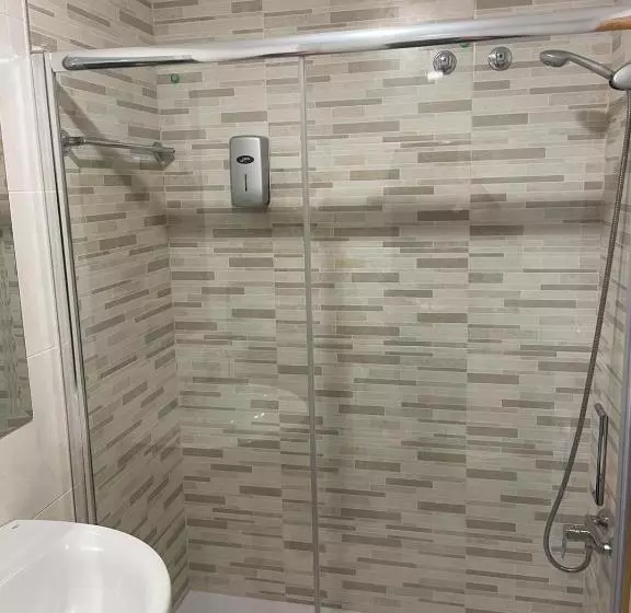 پانسیون Hostal Cid