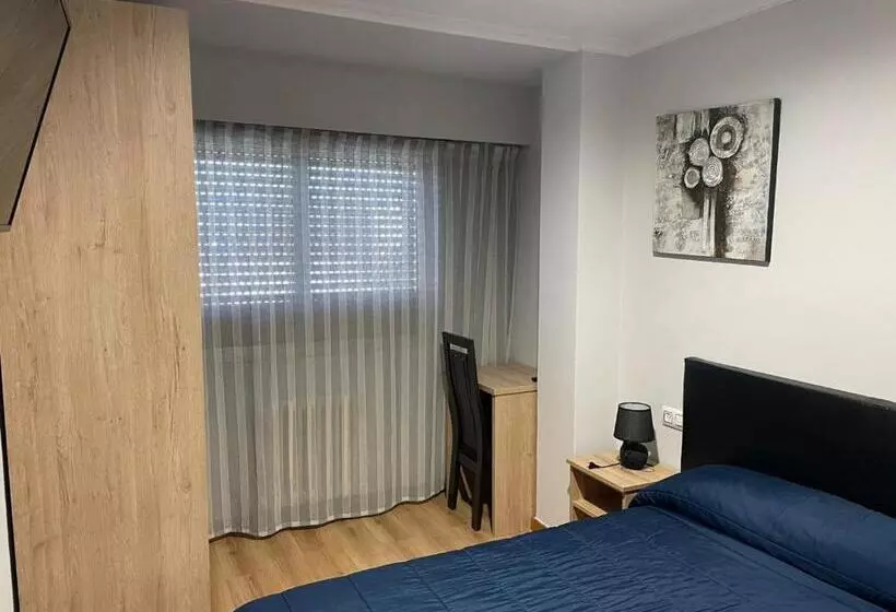 پانسیون Hostal Cid