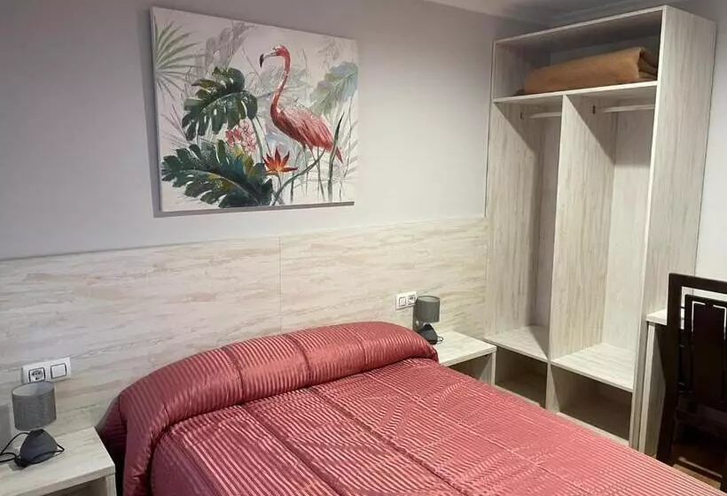 پانسیون Hostal Cid