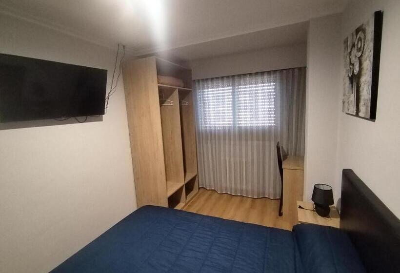 פנסיון Hostal Cid