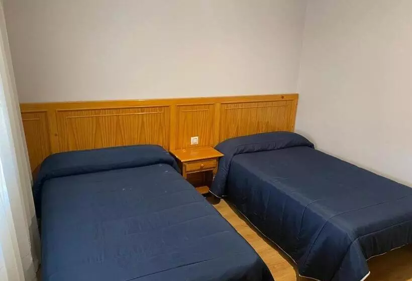 پانسیون Hostal Cid