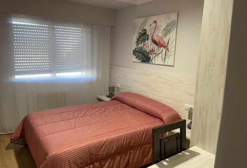 פנסיון Hostal Cid