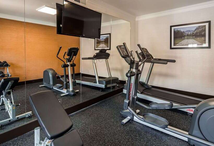 ホテル Best Western Brentwood