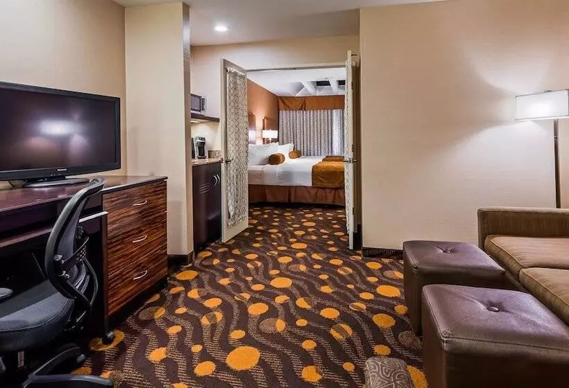 Best Western Plus Suites Hotel Coronado Island