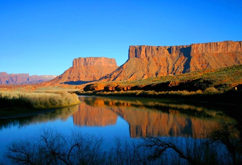 هتل Big Horn Lodge