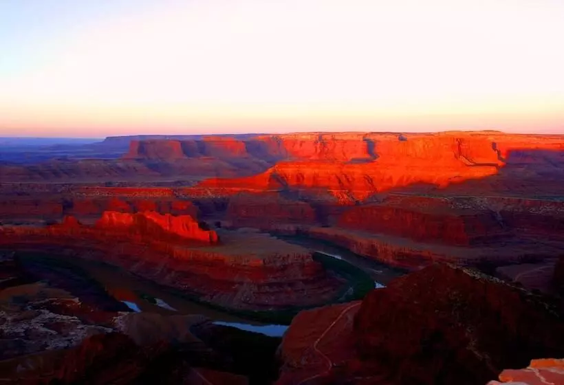 Отель Big Horn Lodge