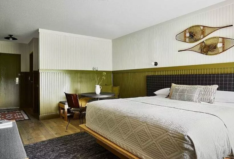 Отель Bluebird Sunapee