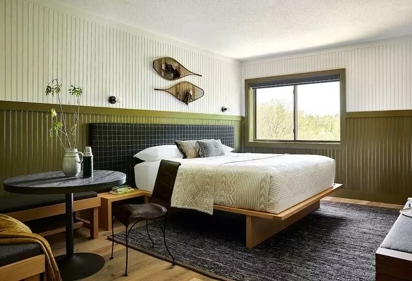 Отель Bluebird Sunapee