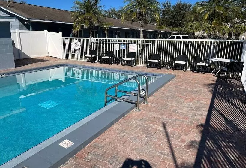 فندق Brandon Motor Lodge