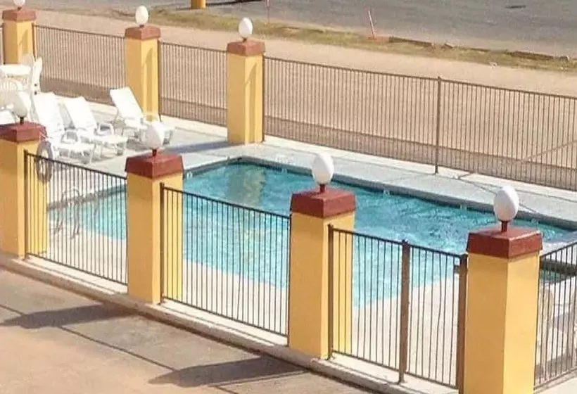 Magnuson Hotel Sand Springs – Tulsa West