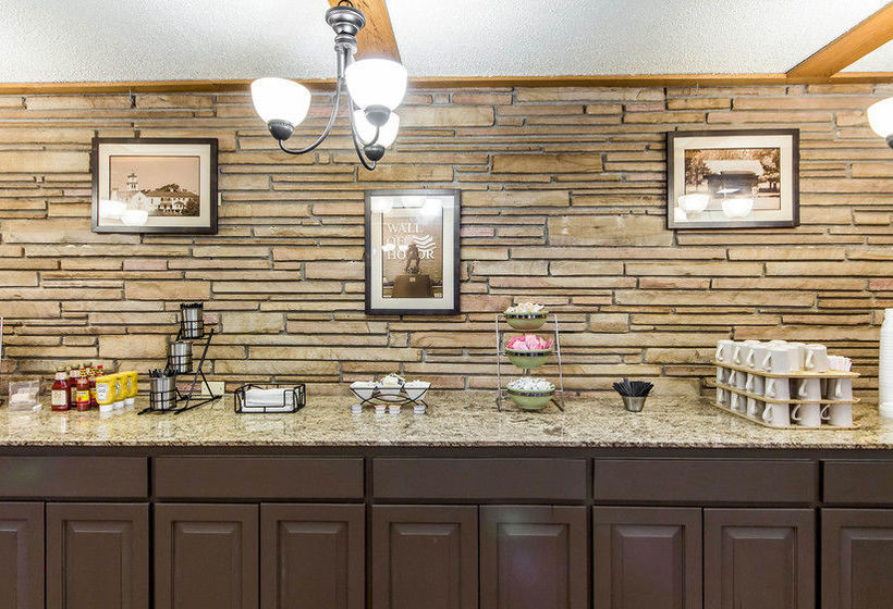 The Emerald House Hotel