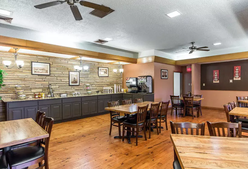 The Emerald House Hotel