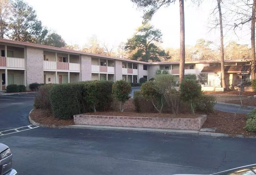 ホテル Riverside Inn