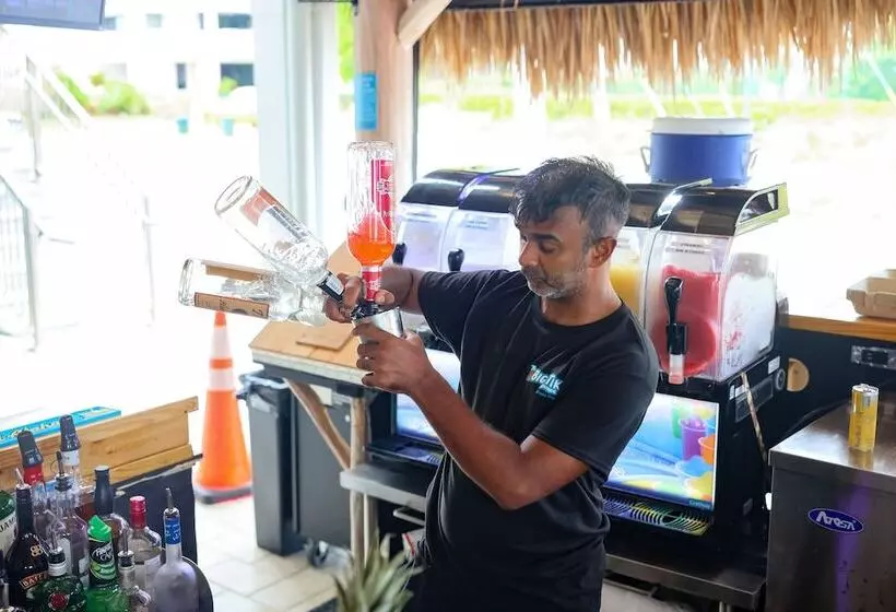 Siesta Key Beach Resort And Suites