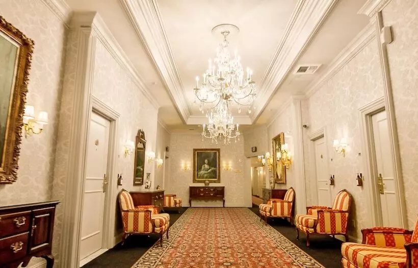 The Bristol Hotel Campbell San Jose