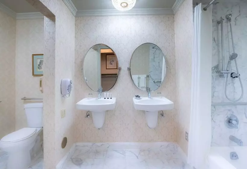 The Bristol Hotel Campbell San Jose