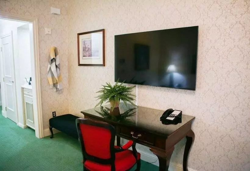 The Bristol Hotel Campbell San Jose