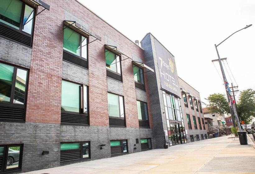 בית מלון כפרי 7 Days