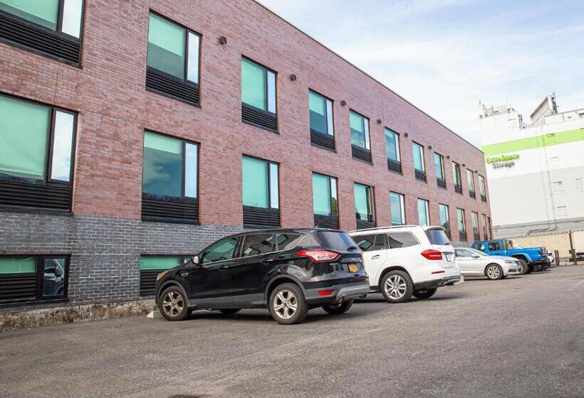 בית מלון כפרי 7 Days