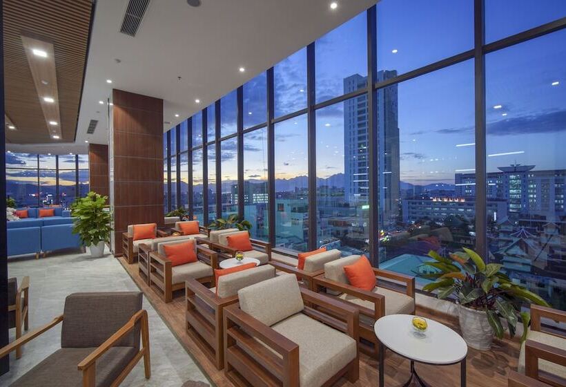 G8 Luxury Hotel And Spa Da Nang