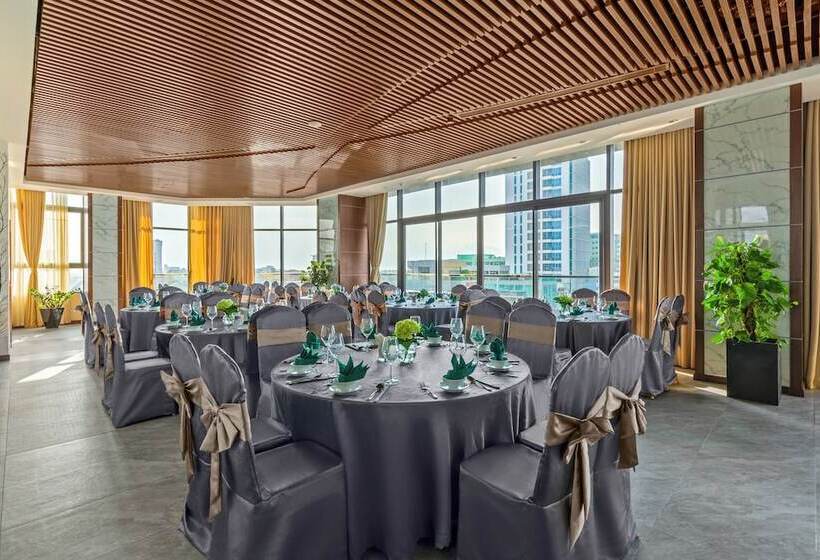 G8 Luxury Hotel And Spa Da Nang