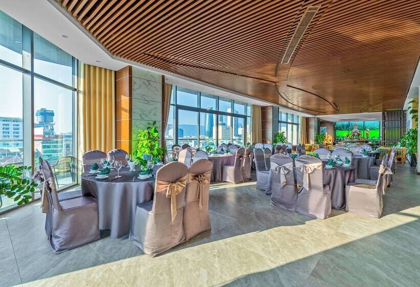 G8 Luxury Hotel And Spa Da Nang