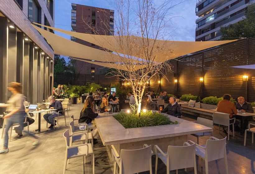 בית מלון כפרי Ola Santiago Providencia, Tapestry Collection By Hilton